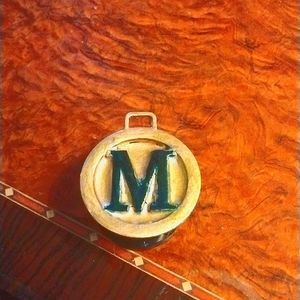 One of a kind phone grip